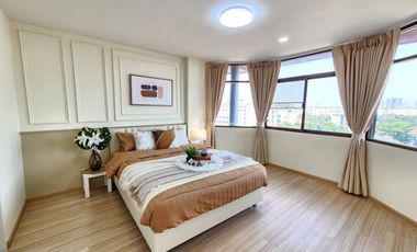 Sell Sriwara Garden Condominium 4 in the heart of Town in Town.
