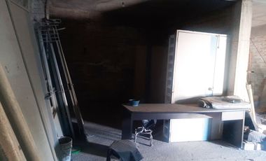 Se vende local comercial en obra gris con 152 m2 de construcción, con área para habitar en la planta alta, ubicado en la Col. Jardín Juárez, municipio