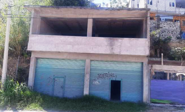 Se vende local comercial en obra gris con 152 m2 de construcción, con área para habitar en la planta alta, ubicado en la Col. Jardín Juárez, municipio
