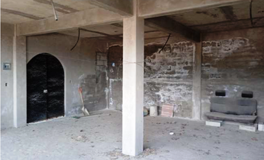 Se vende local comercial en obra gris con 152 m2 de construcción, con área para habitar en la planta alta, ubicado en la Col. Jardín Juárez, municipio