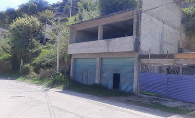Se vende local comercial en obra gris con 152 m2 de construcción, con área para habitar en la planta alta, ubicado en la Col. Jardín Juárez, municipio