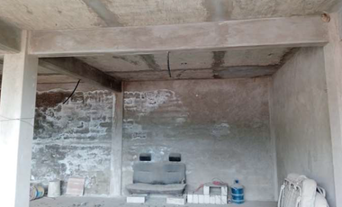 Se vende local comercial en obra gris con 152 m2 de construcción, con área para habitar en la planta alta, ubicado en la Col. Jardín Juárez, municipio