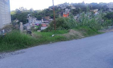 Se vende local comercial en obra gris con 152 m2 de construcción, con área para habitar en la planta alta, ubicado en la Col. Jardín Juárez, municipio