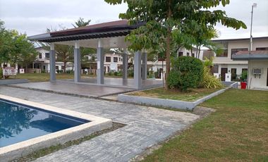 Agus duplex house with 3 bedrooms unfurnished inside the subdivision