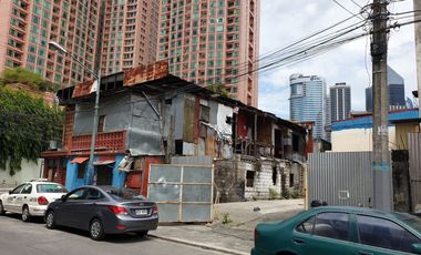 For Lease: Commercial Space with Parking in Dela Rosa, Makati City