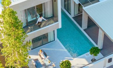 New Release an elegant and luxurious set of 8 two-story luxury villas.