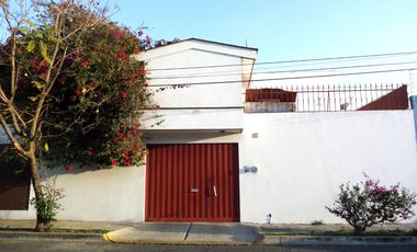 Casa residencial en venta, Fraccionamiento Real del Monte, zona plaza Galerías Serdán, Puebla, Pue.