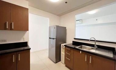 A FULLY FURNISHED 3BR UNIT FOR SALE IN TWO SERENDRA, RED OAK