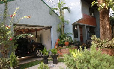 Ornamental House and Lot in Pasong Tamo Quezon City with 3 Bedrooms PH2378