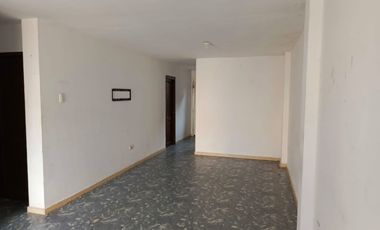 Casa de alquiler en la Urb. Valle Alto, Vía a la Costa, 3 dormitorios.