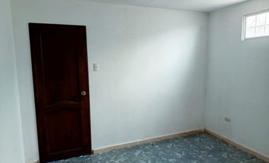 Casa de alquiler en la Urb. Valle Alto, Vía a la Costa, 3 dormitorios.