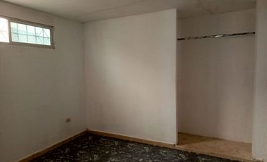 Casa de alquiler en la Urb. Valle Alto, Vía a la Costa, 3 dormitorios.