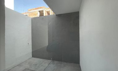 DEPARTAMENTO EN VENTA CON LOCAL COMERCIAL, AL SUR PONIENTE DE AGUASCALIENTES