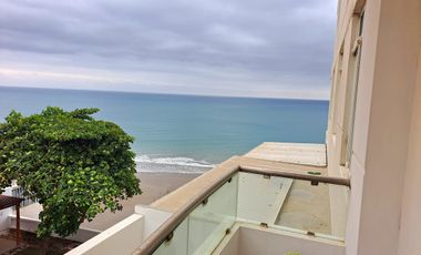 Departamento 2 dormitorios amoblado frente al mar en venta, sector Mall del Pacífico Manta