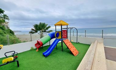 Departamento 2 dormitorios amoblado frente al mar en venta, sector Mall del Pacífico Manta