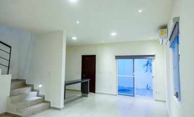 Amplia casa de 3 Habitaciones en Venta en Playa del Carmen