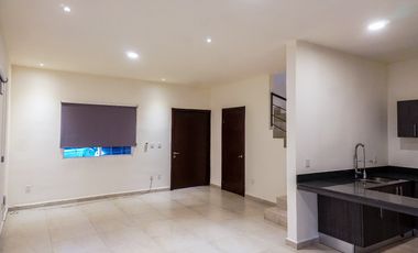 Amplia casa de 3 Habitaciones en Venta en Playa del Carmen