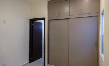 Amplia casa de 3 Habitaciones en Venta en Playa del Carmen