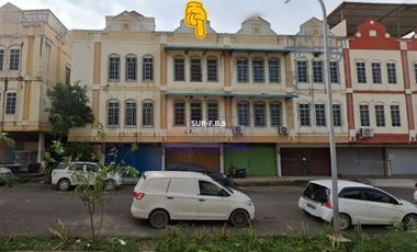 Graha Mas 3 Floor Shophouse Facing One Avenue Batam For Sale