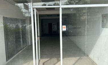 vendo propiedad de más de 600 m2 en entrada Urdesa Norte
