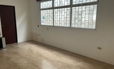 vendo propiedad de más de 600 m2 en entrada Urdesa Norte