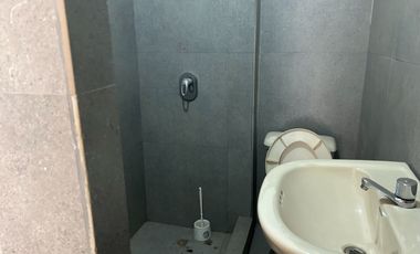 vendo propiedad de más de 600 m2 en entrada Urdesa Norte