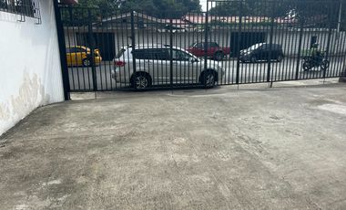 vendo propiedad de más de 600 m2 en entrada Urdesa Norte