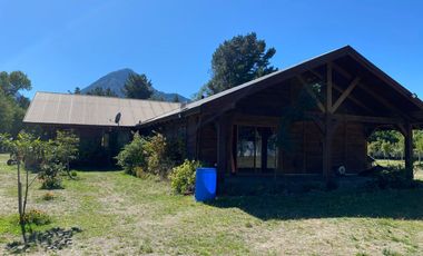 EN PUCON, VENTA HERMOSA CASA EN PARCELA 5000M2 PRECIOSAS VISTAS