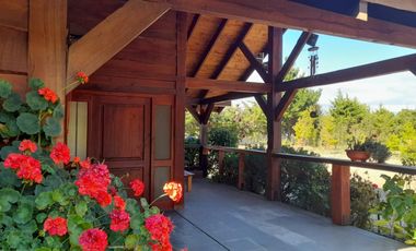 EN PUCON, VENTA HERMOSA CASA EN PARCELA 5000M2 PRECIOSAS VISTAS