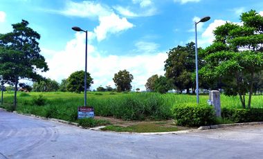 For Lease: PRIME Commercial Corner Lot, Nuvali Laguna. <1km away from Ayala Mall,Landers,S&R