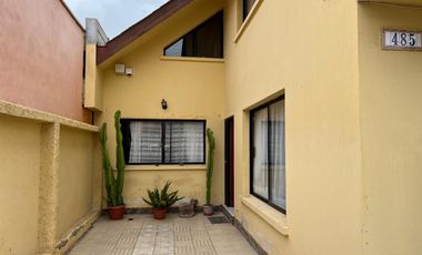 CASA DOS PISOS VILLA AMANECER