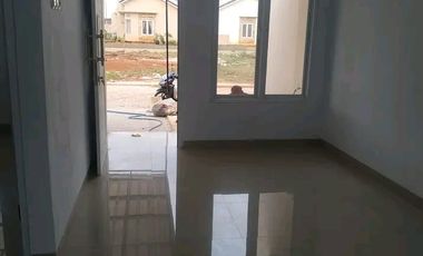 Disewakan rumah siap huni row jalan luas dalam cluster disawangan,Depok