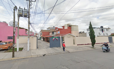Casa en Venta en Remate, Col. Rincón de San Lorenzo Toluca