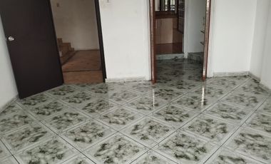 Se Alquila Casa con Piscina y Amplio Parqueo
