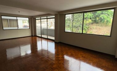 ALQUILER DEPARTAMENTO LOMAS DE URDESA (VIVI)
