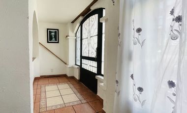 RENTA HERMOSA CASA EN CONDOMINIO EN SANTA URSULA COAPA