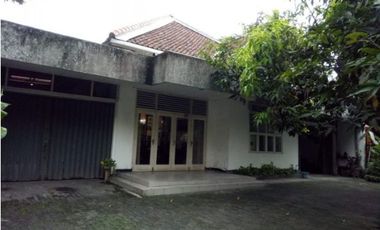 Rumah di Surabaya Pusat Area Jalan Raya Darmo Hanya 15 Jutaan / Meter Murah