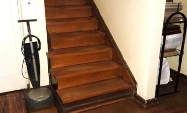 Avenida Simpson, Casa Esquina   $ 280.000.000.