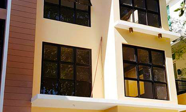 Marikina Cinco Hermanos: Opulent 4 Bedroom Home with Grand Interiors near Quezon City.
