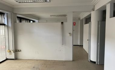 VENTA DE LOCAL Y/O AGENCIA BANCARIA DE 1 PISO CON MEZANINE UBICADO EN EL CALLAO, CON ACCESO DIRECTO
