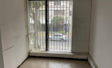 VENTA DE LOCAL Y/O AGENCIA BANCARIA DE 1 PISO CON MEZANINE UBICADO EN EL CALLAO, CON ACCESO DIRECTO