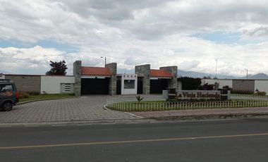 Venta de terreno 1.024M2 sector Malchingui, urbanización privada, 9 9 9 0 1 0 2 3 2