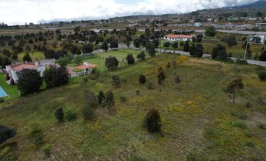 Venta de terreno 1.024M2 sector Malchingui, urbanización privada, 9 9 9 0 1 0 2 3 2