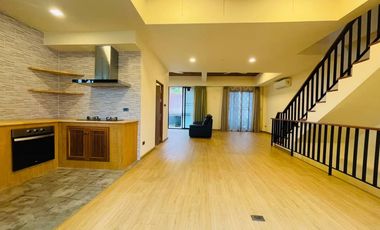 Sale Home Office 4 floors, Second Ring Road, near Government Center with the view of Doi Suthep, Chiang Mai