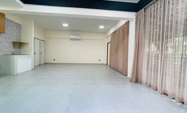 Sale Home Office 4 floors, Second Ring Road, near Government Center with the view of Doi Suthep, Chiang Mai