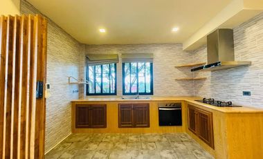 Sale Home Office 4 floors, Second Ring Road, near Government Center with the view of Doi Suthep, Chiang Mai