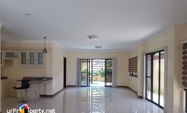 rush for sale house with 5 bedroom plus 2 gated parking near ateneo school cebu