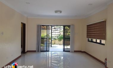 rush for sale house with 5 bedroom plus 2 gated parking near ateneo school cebu