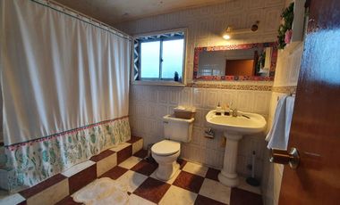 CASA COMERCIAL, CALLE BUIN, PUERTO MONTT