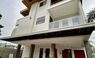 5 BEDROOMS HOUSE AND LOT FOR SALE NEAR NLEX AND MARQUEE MALL, ANGELES CITY PAMPANGA NEAR CLARK